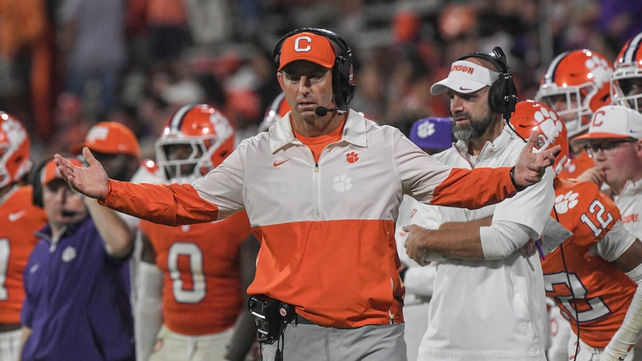Clemson Clashes With Pitt at Steelers Stadium This Weekend
