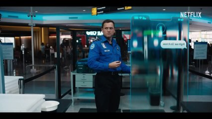 Carry-On 🎬 Official Netflix Trailer: A Thrilling Airport Chase