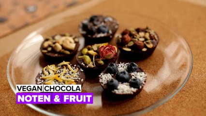 Vegan chocola met toppings