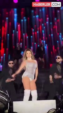 Dizisinin fragmanı erotik bulunup yasaklanan Hadise yine çok cesur