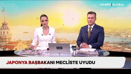 Japonya başbakanı mecliste böyle uyudu