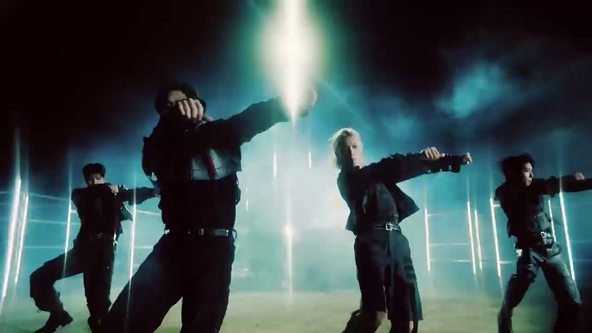 Stray Kids 『GIANT』 Music Video