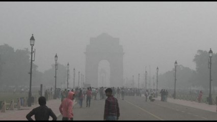 Delhi in una nube di smog: 50 volte superiore al limite Oms