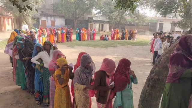 रामगढ़ उपचुनाव: मतदान के प्रति लोगों में उत्साह, देखें वीडियो