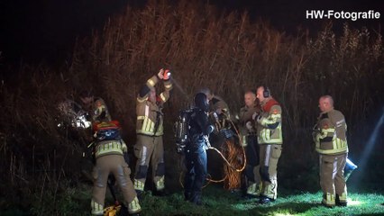 Hulpdiensten in actie voor bootje in nood op Zwartewater