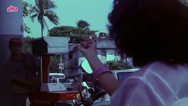 Khadi Raho /1990 Deewana Mujh Sa Nahin /Udit Narayan, Sadhana Sargam, Aamir Khan, Madhuri Dixit