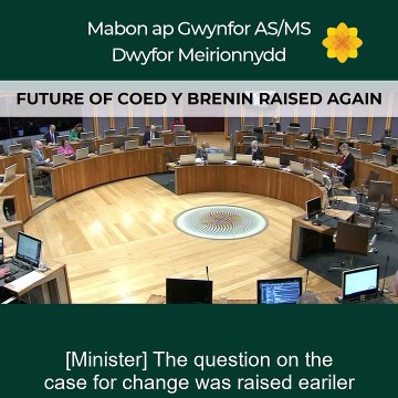 Concerns over economic impact closing visitor centres will have on mid Wales