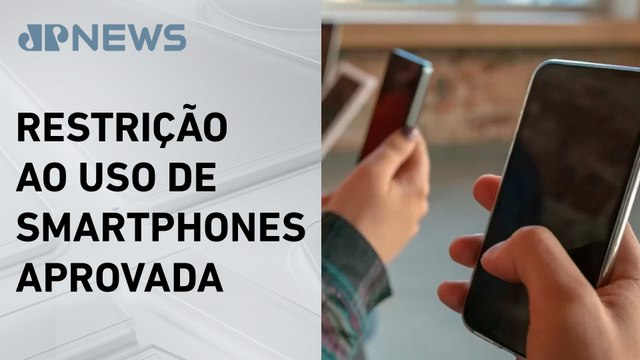 Alesp aprova projeto que proíbe uso celulares em escolas