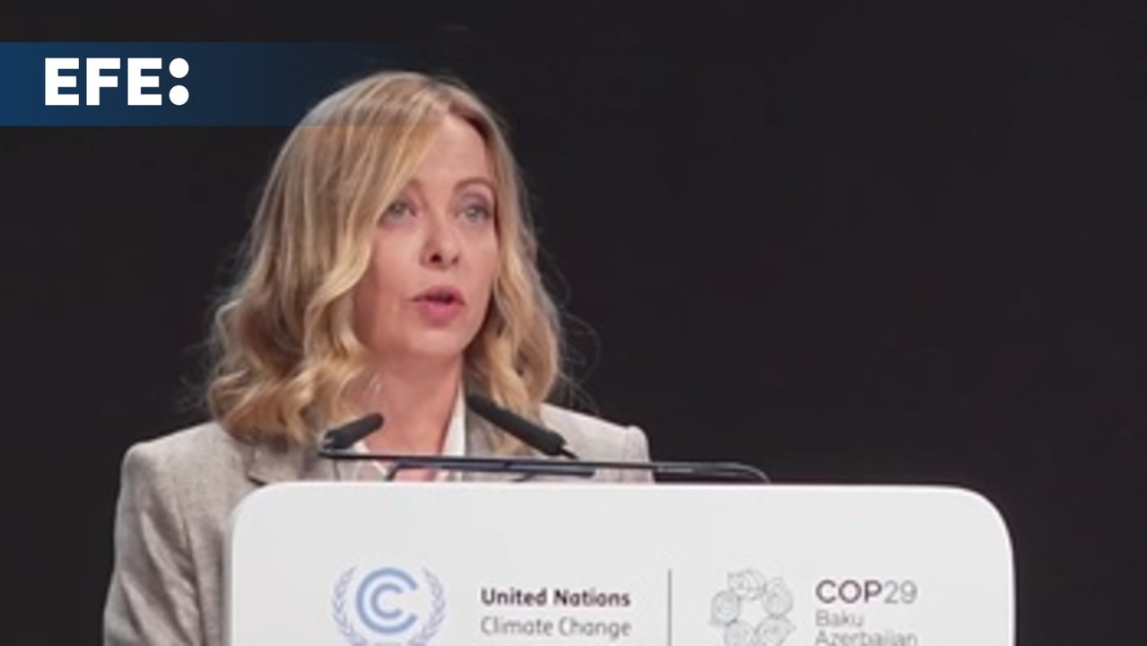 Meloni: “Por el momento no hay alternativa a los combustibles fósiles, debemos tener una visión realista"