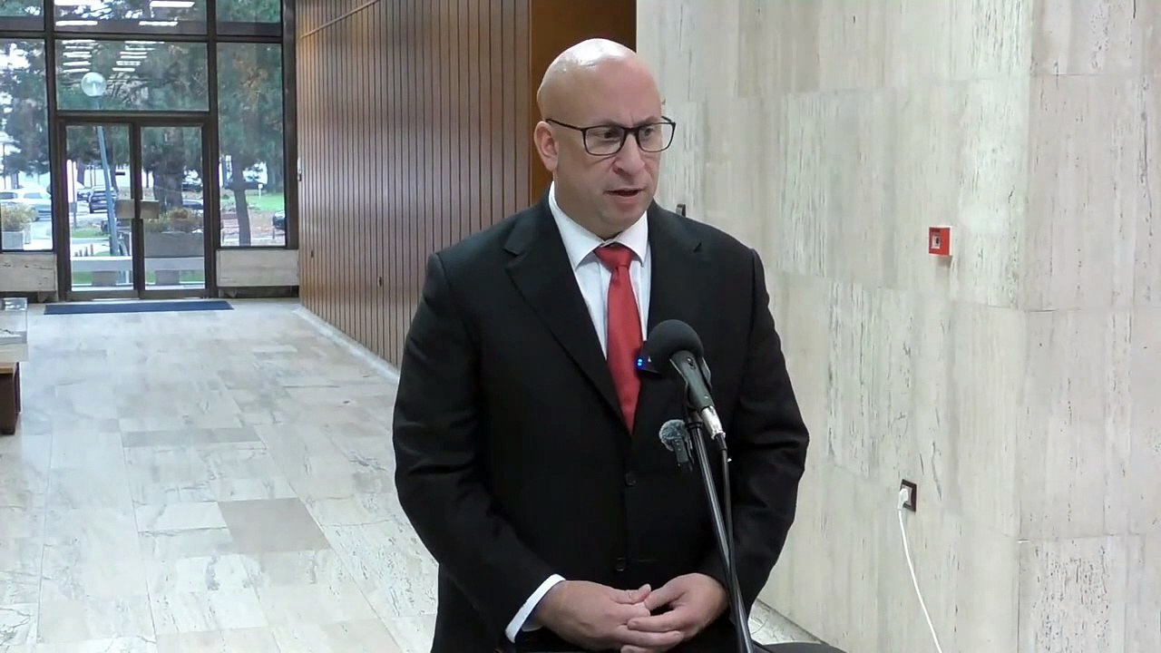 ZÁZNAM: Brífing ministra dopravy J. Ráža