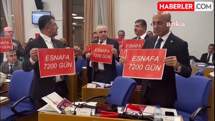 TBMM Plan ve Bütçe Komisyonu... CHP'li Milletvekilleri, Bağ-Kur Prim Gün Sayısının Düşürülmemesini Protesto Etti