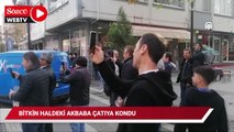 Çatıya konan akbabayı görüntülemek için yarıştılar