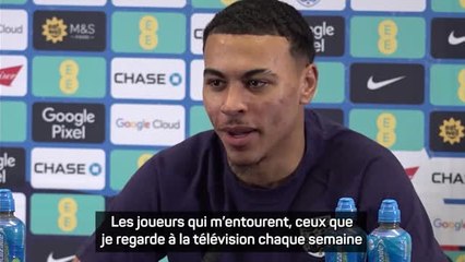 Angleterre - Rogers : "Les joueurs qui m'entourent, je les regarde à la télévision chaque semaine"