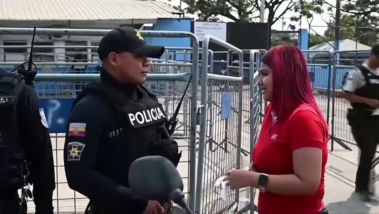 Al menos 15 presos muertos y 14 heridos en nuevos incidentes en cárcel de Ecuador