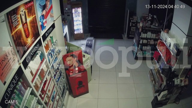 De Albacete a Murcia: el viaje de unos ladrones para robar en una noche más de 40.000 euros en dos tiendas de perfumería
