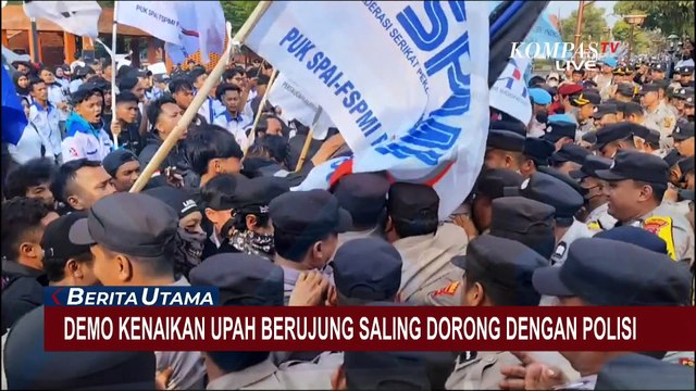 Demo Buruh Tuntut Kenaikan Upah di Majalengka Berujung Saling Dorong dengan Polisi