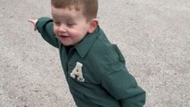 Little boy’s excitement turns to panic when he meets his favorite lion mascot