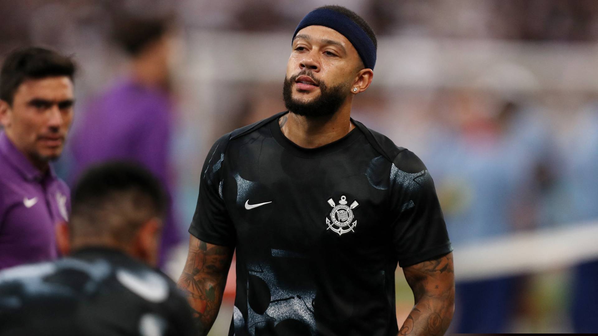 Sergio Ramos se acerca al Corinthians de la mano de Memphis Depay