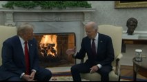 Usa, la stretta di mano fra Trump e Biden alla Casa Bianca