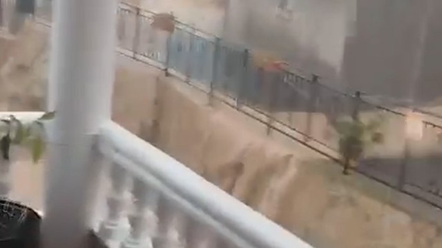 Nuevos desalojos en Málaga ante el riesgo de desbordamientos, suspendidos los trenes a Sevilla y alerta de posibles crecidas en Tarragona, Teruel y Castellón