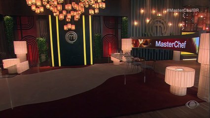 Ana Paula Padrão explica regras da final do MasterChef