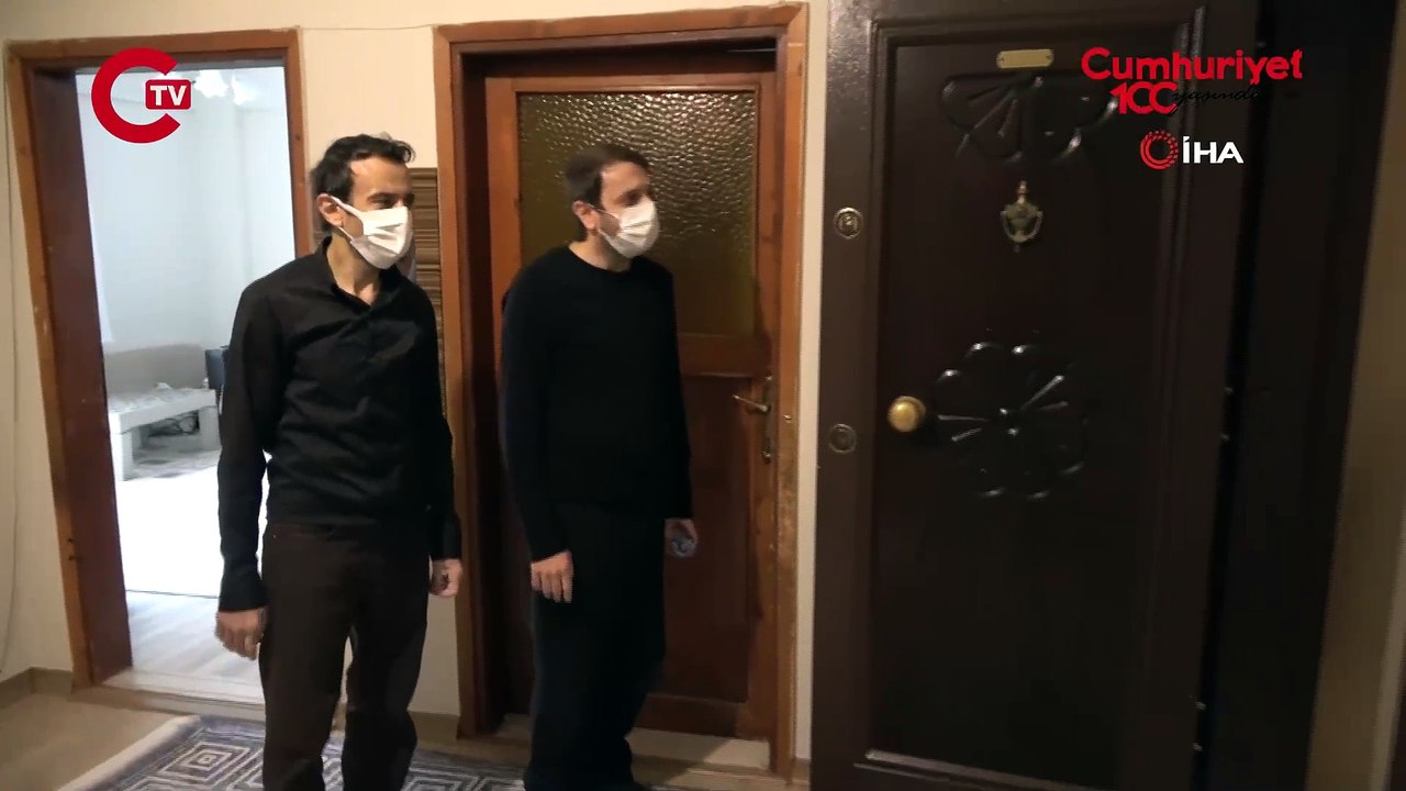 10 yıldır bekliyorlardı... İki kardeş böbrek nakliyle hayata tutundu