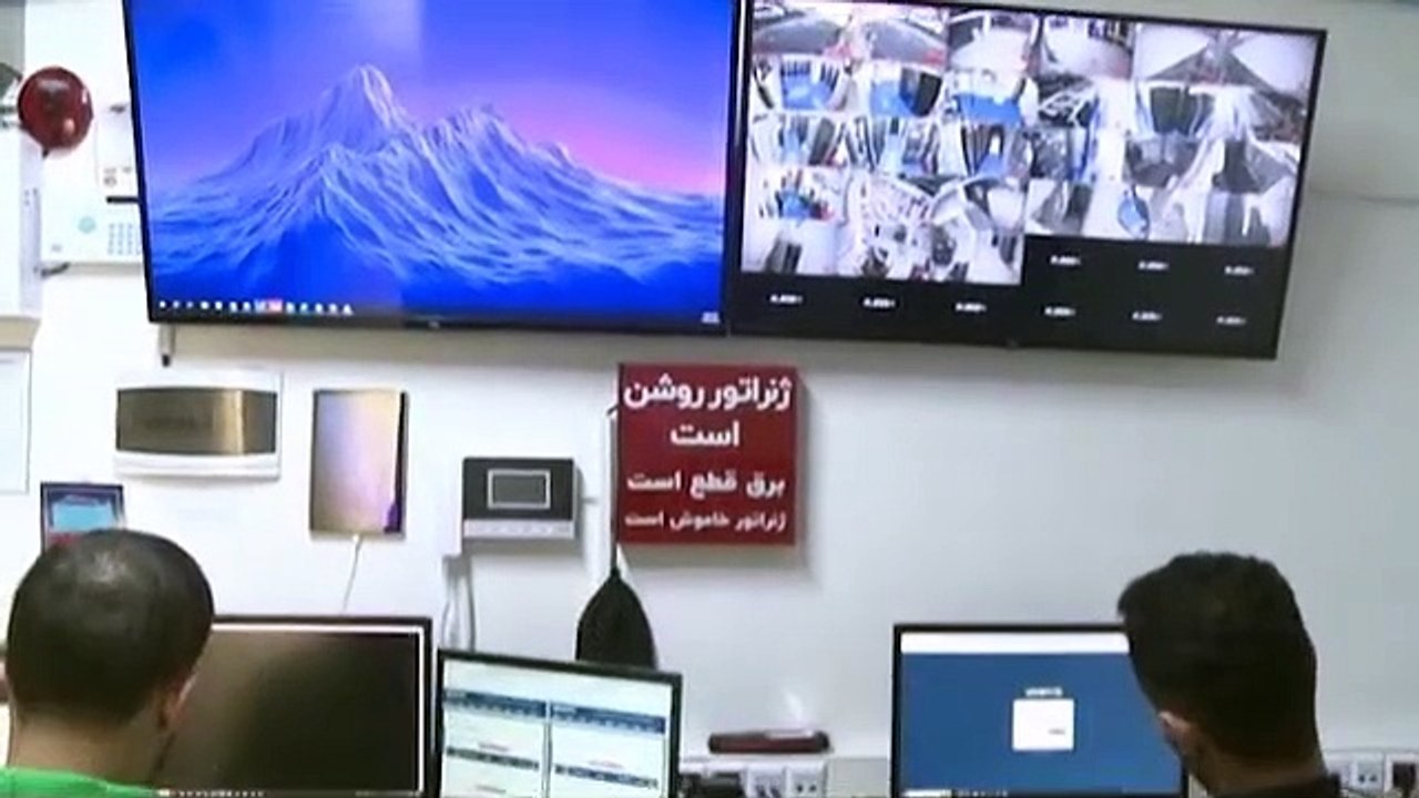 مصاحبه با کارآفرین اول کشوری در سال 1403 آقای سعید رحمت  شرکت ارتباطات نت میهن (میهن وب هاست)