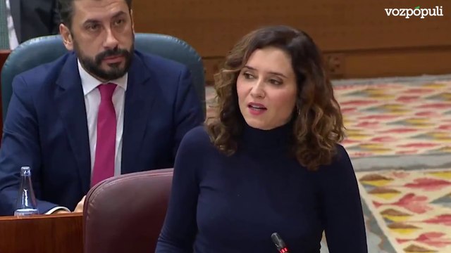 Gritos del grupo de la oposición en la Asamblea de Madrid mientras intervine Isabel Díaz Ayuso