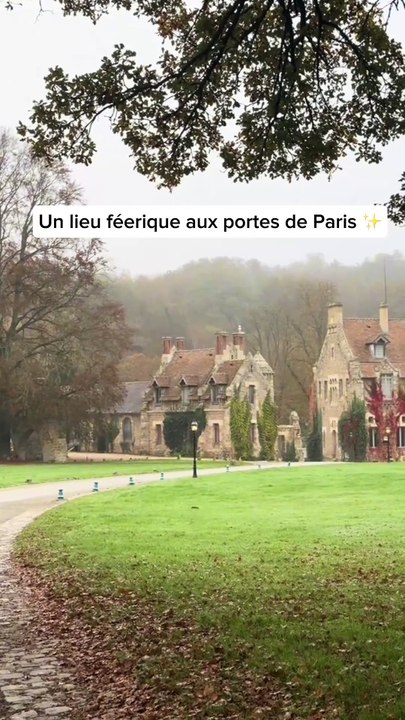 Tu rêves de t’échapper le temps d’une nuit du stress des grandes villes ? 🏙️    @Nicolebechahed a trouvé ce qu’il te faut ! ✨  On te propose l’abbaye de Vaux de Cernay, que tu sois en famille ou en amoureux, c’est l’endroit idéal pour un séjour au calme 