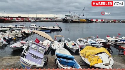 Marmara Denizi'nde Şiddetli Poyraz Fırtınası Ulaşımı Olumsuz Etkiliyor