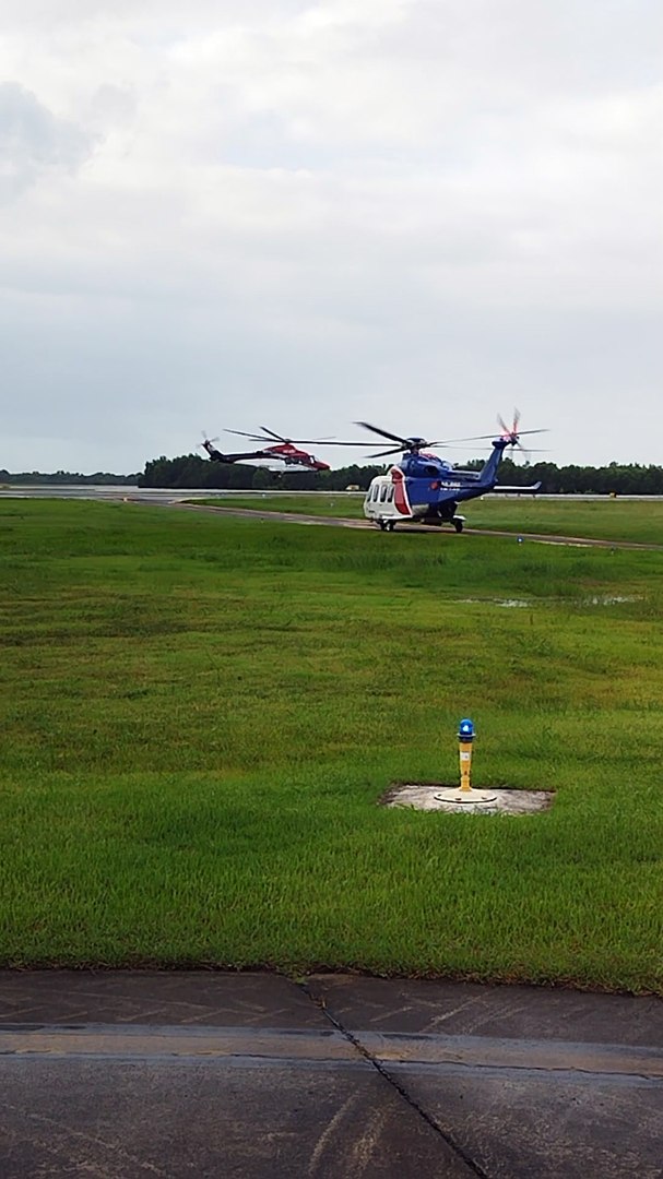 Helicópteros decolando
