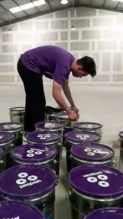 Jasa Epoxy Lantai Kendal Jawa Tengah | Cat Epoxy Lantai Kuat dan Mudah Perawatan untuk Pabrik dan Gudang