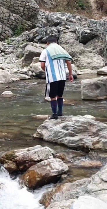 Cast Net Fishing in Nepal | Himalayan Trout Fishing in Nepal | Asala Fishing |