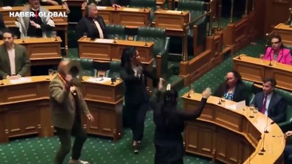 Yeni Zelanda Parlamentosunda, Haka danslı protesto