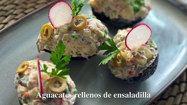Aguacates rellenos de ensaladilla rusa