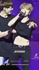 Lisso reaction for Jimin abs🥵👀🤤رد فعل ليسو على عضلات بطن جيمين🥵👀😱