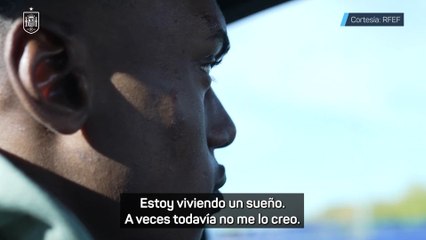 Samu Omorodion recuerda a su madre antes de debutar con España: "Me emociona muchísimo"