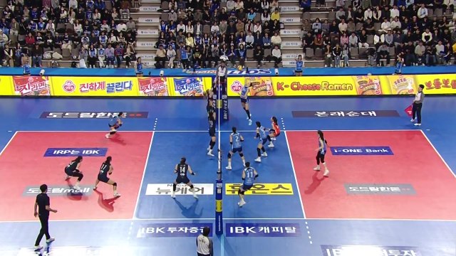 '빅토리아 31점' IBK기업은행, GS칼텍스 꺾고 3연승 / YTN