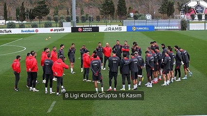 İrfan Can Kahveci'den A Milli Takım'a sürpriz ziyaret