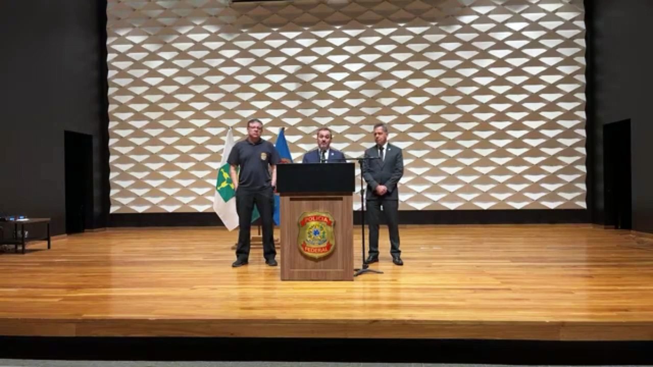 Alexandre de Moraes e diretor da PF afirmam que explosões na Praça dos Três Poderes não é fato isolado