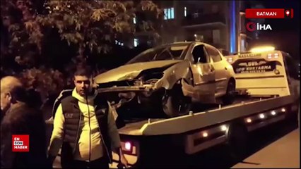 Batman'da kontrolden çıkan otomobil, park halindeki araçlara çarptı
