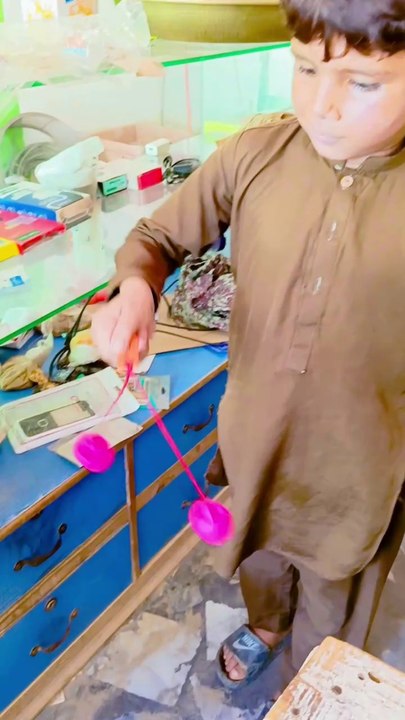 Najaf Abbas Playing Cracker
