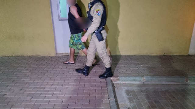 Homem é preso por violência doméstica no Bairro XIV de Novembro