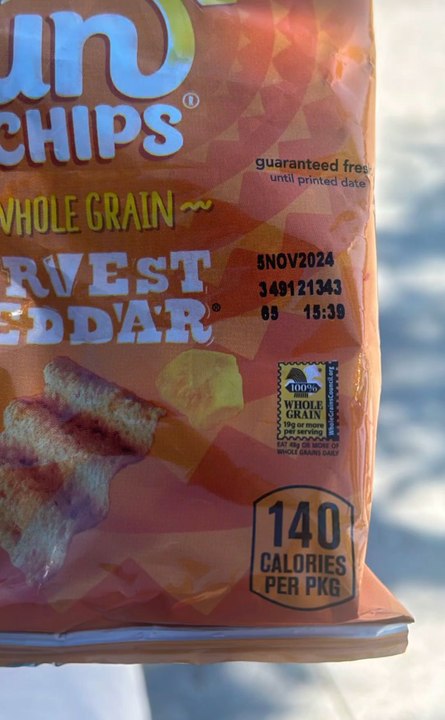 my school lunch need to improve 💀✋🤮 take a look at this video my school literary giving expire chip and spoiled fruit 🤮🤮🤮💀✋ They literally ignored my report 😡