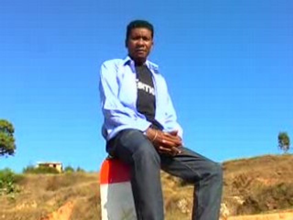 Toly  jean luc_mahaiza mitsitsy