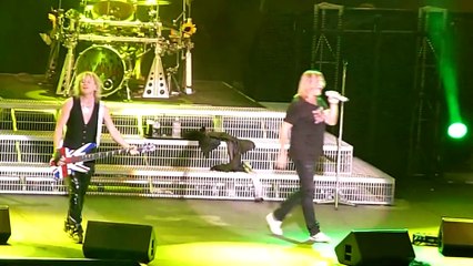 Def Leppard - Pour Some Sugar on Me