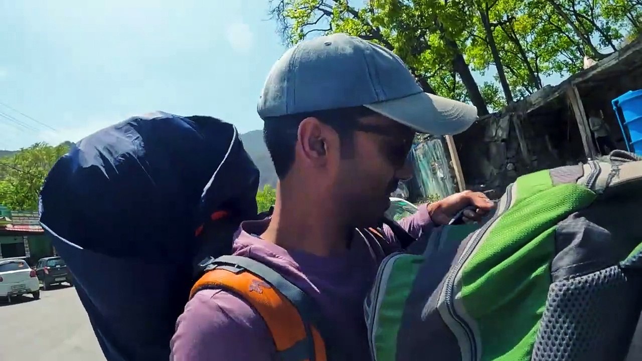 Hitchhiking on the toughest roads of Uttarakhand | Solo Travel | EP #02