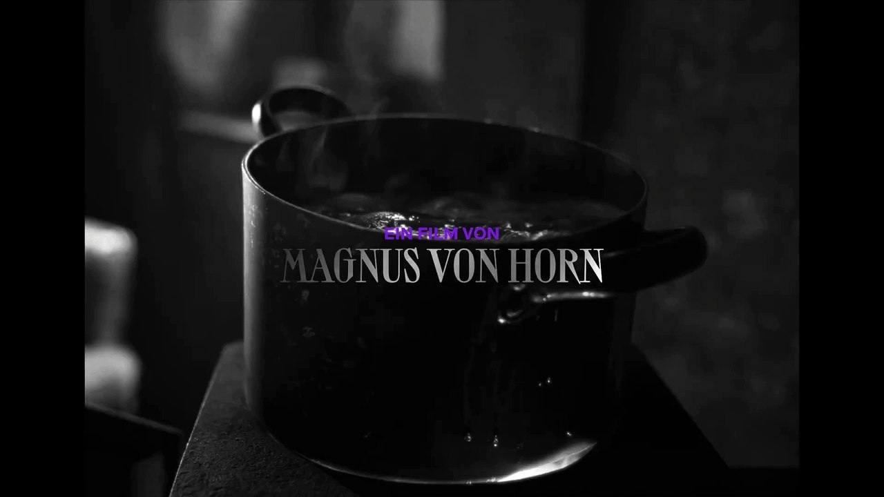 Das Mädchen mit der Nadel Trailer OmdU