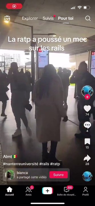 Un homme aurait été poussé sur les rails par un agent RATP