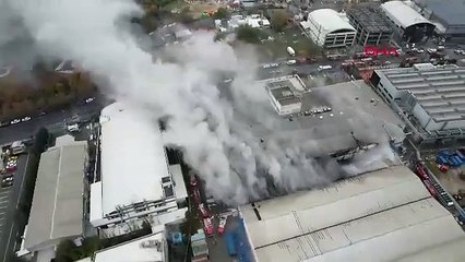 Esenyurt'ta fabrika yangını! Tüm çalışanlar son anda tahliye edildi